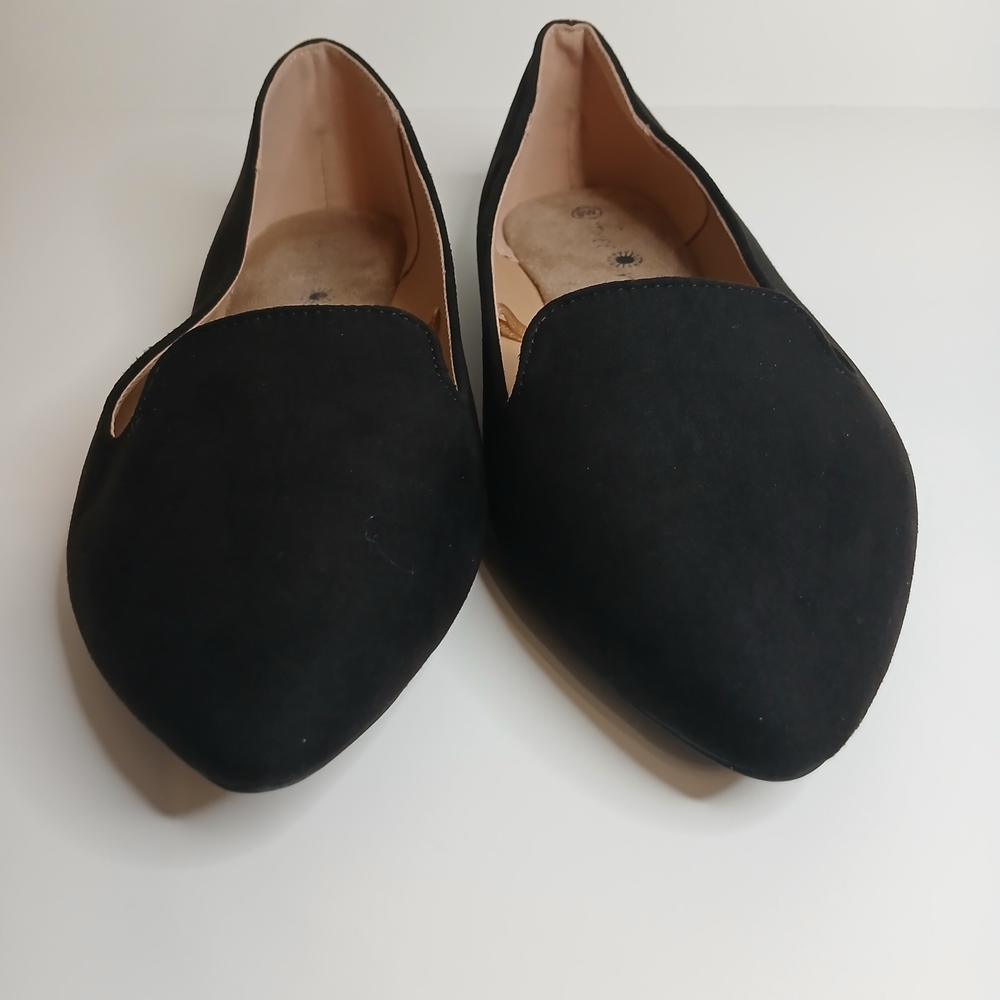 Black Suede Pointed-Toe Flats Womens Size 9 Wide - Picture 6 of 8
